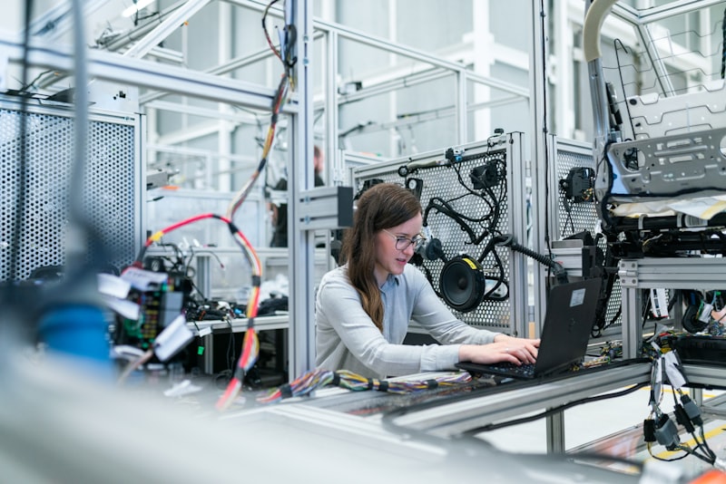 Lean Manufacturing in Facade Production: Minimizing Waste and Optimizing Throughput