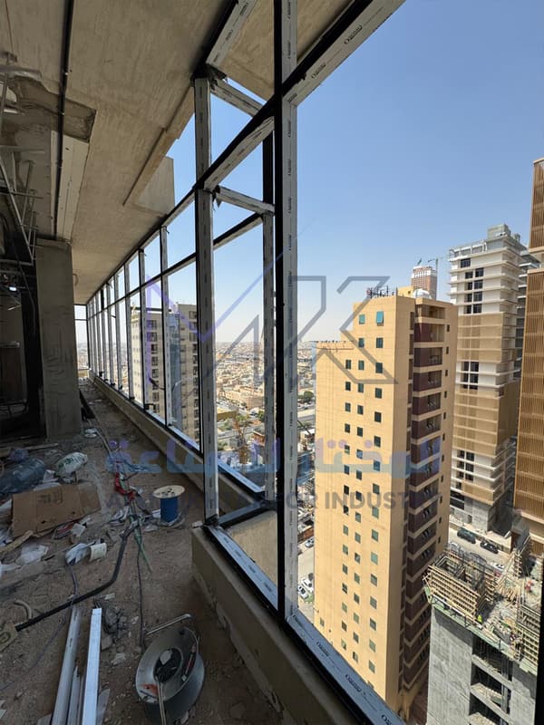 امتداد القطاعات على طول الواجهة