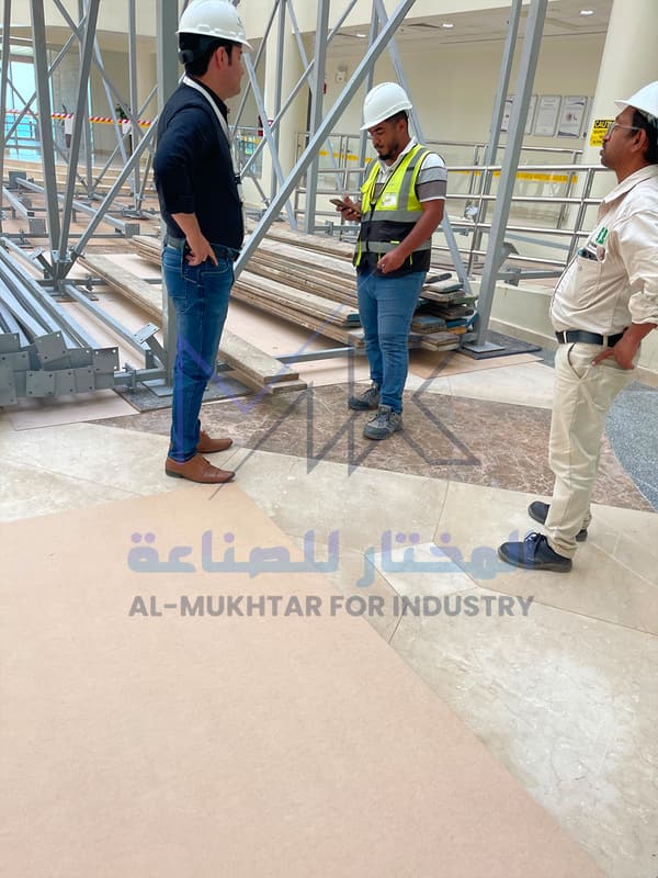 اجتماع في الموقع