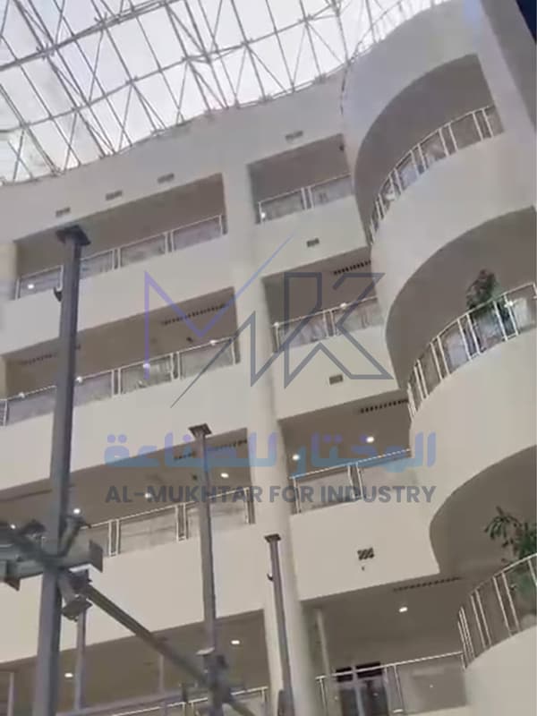 السقالات تحت السكاي لايت